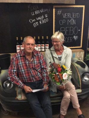 Mevrouw en Meneer uit Schalkhaar zijn blij met hun nieuwe laminaatvloer