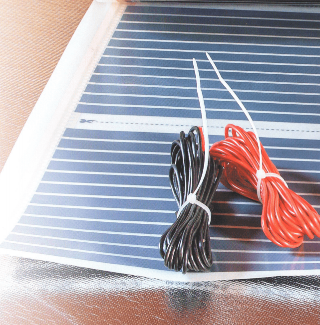 elektrische vloerverwarming met verwarmende folie op rol